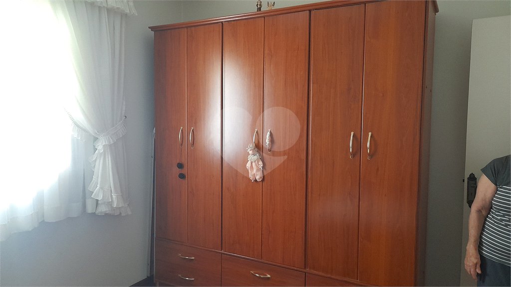 Sobrado à venda com 3 quartos, sendo 1 suíte, em Vila Nivi, São Paulo, SP