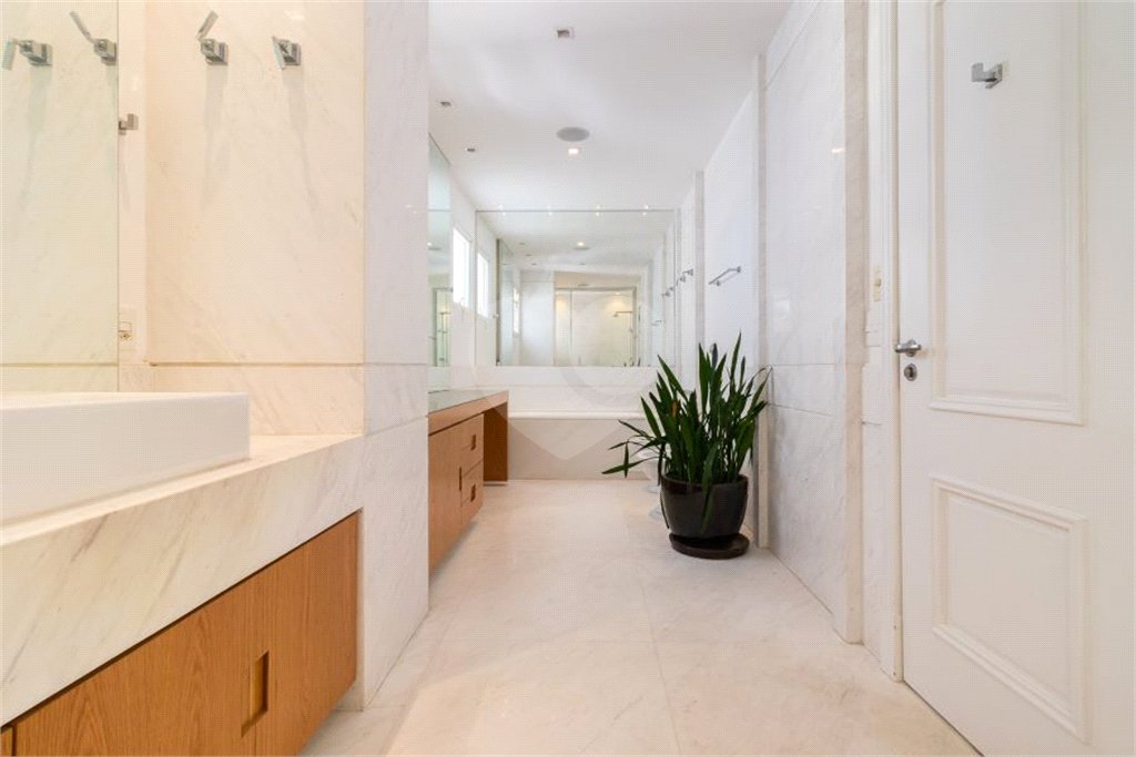 Apartamento à venda com 2 suítes em Itaim Bibi, São Paulo, SP