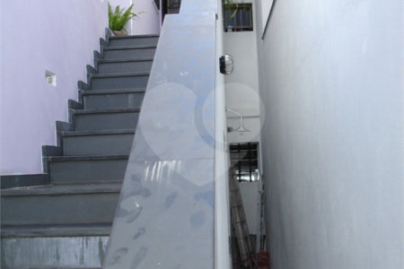 Casa à venda com 4 quartos, sendo 1 suíte, em Vila Paulicéia, São Paulo, SP