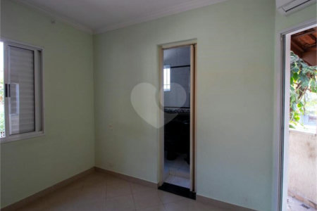 Casa à venda com 3 quartos, sendo 1 suíte, em Jardim Ester, São Paulo, SP