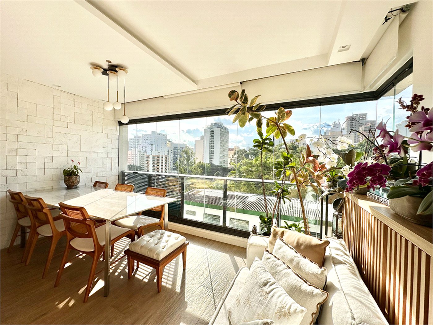 Apartamento à venda com 2 quartos, sendo 1 suíte,  em Cerqueira César, São Paulo, SP