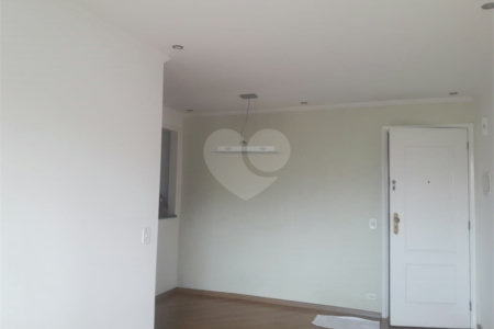 Apartamento à venda com 3 quartos, sendo 1 suíte, em Parada Inglesa, São Paulo, SP