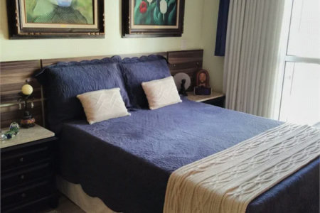 Casa à venda com 3 quartos, sendo 1 suíte, no condomínio Moradas do Horto, São Paulo - SP