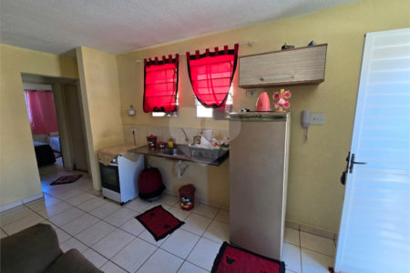 Casa à venda com 2 quartos no condomínio Esmeralda, Itapetininga - SP