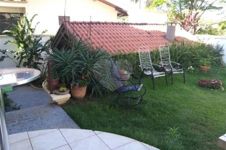 Casa à venda com 3 quartos, sendo 1 suíte, em Vila Gardênia, Atibaia, SP