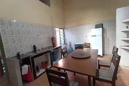 Casa à venda com 4 quartos, sendo 1 suíte, em Vila Belo Horizonte, Itapetininga, SP