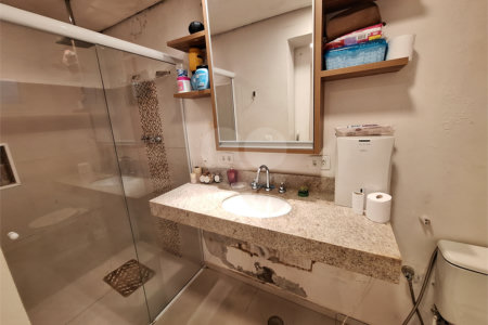 Casa à venda com 3 quartos, sendo 1 suíte, em Chora Menino, São Paulo, SP