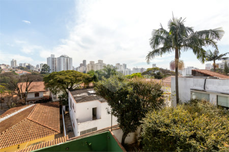 Casa à venda com 4 quartos, sendo 2 suítes, em Perdizes, São Paulo, SP