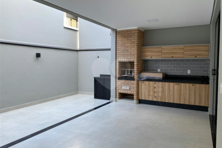 Casa à venda com 3 quartos, sendo 1 suíte, no condomínio Jardim Park Real, Indaiatuba - SP