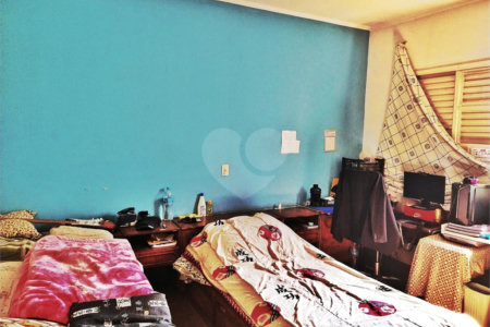 Casa à venda com 2 quartos, sendo 1 suíte, em Vila Comercial, São Paulo, SP