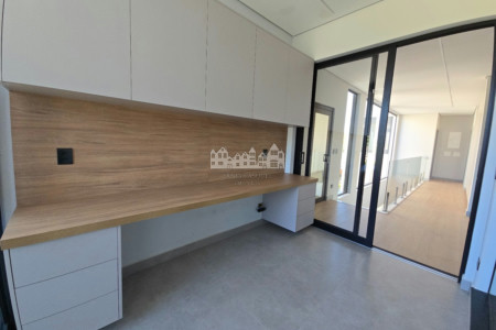 Casa à venda com 3 suítes no condomínio Vista da Serra, Atibaia - SP