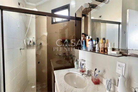 Apartamento à venda com 4 quartos, sendo 1 suíte,  em Vila Mariana, São Paulo, SP
