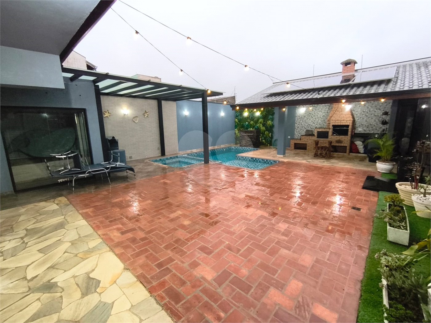 Casa à venda com 3 quartos, sendo 1 suíte,  em Vila Nastri, Itapetininga, SP