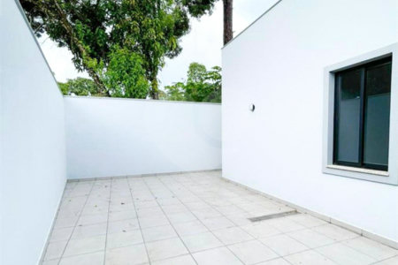 Casa à venda com 2 quartos, sendo 1 suíte, no condomínio Residencial Beija Flor, Atibaia - SP