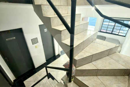 Sobrado à venda com 4 quartos, sendo 1 suíte, em Jardim Wanel Ville V, Sorocaba, SP