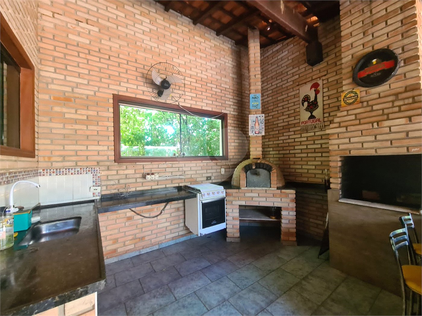 Casa à venda com 3 suítes no condomínio Portal do Sabia, Araçoiaba da Serra - SP