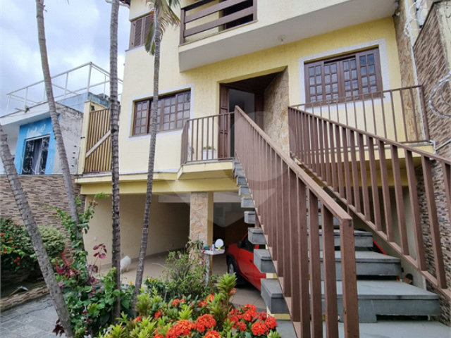 Sobrado à venda com 4 quartos, sendo 2 suítes, em Vila Mazzei, São Paulo, SP