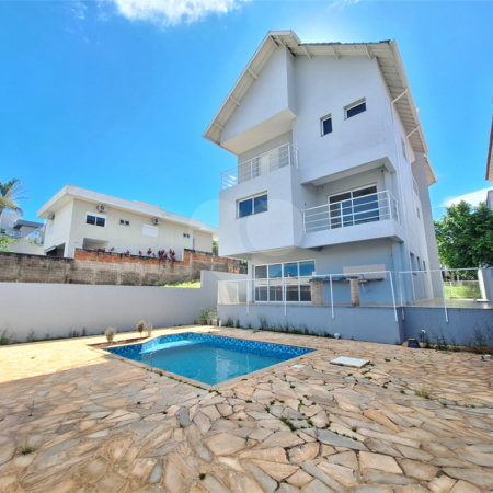 Casa à venda com 4 suítes no condomínio Terras de São Francisco, Vinhedo - SP