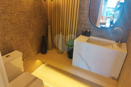 Apartamento à venda com 3 quartos, sendo 2 suítes,  em Jardim das Acácias, São Paulo, SP