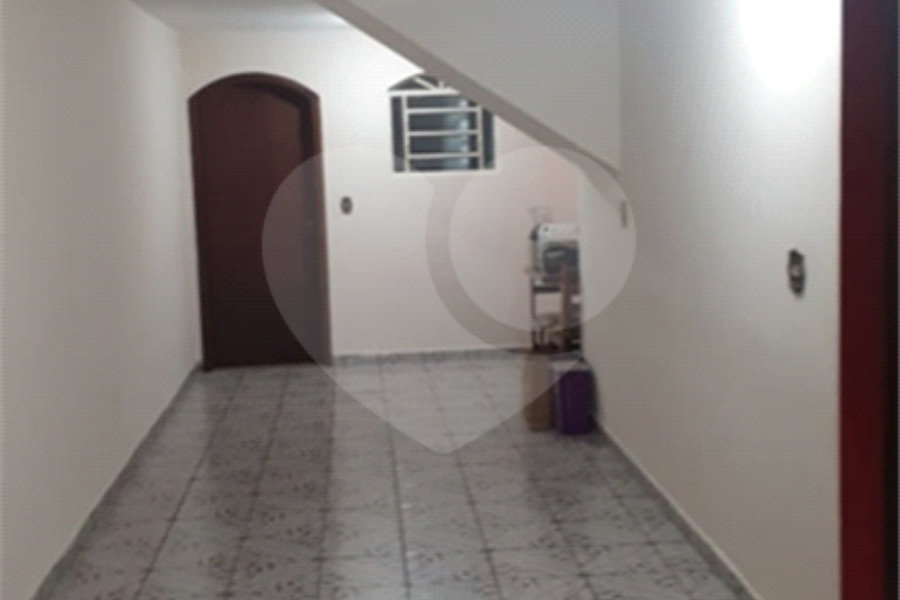 Sobrado à venda com 3 suítes em Jardim Vila Galvão, Guarulhos, SP