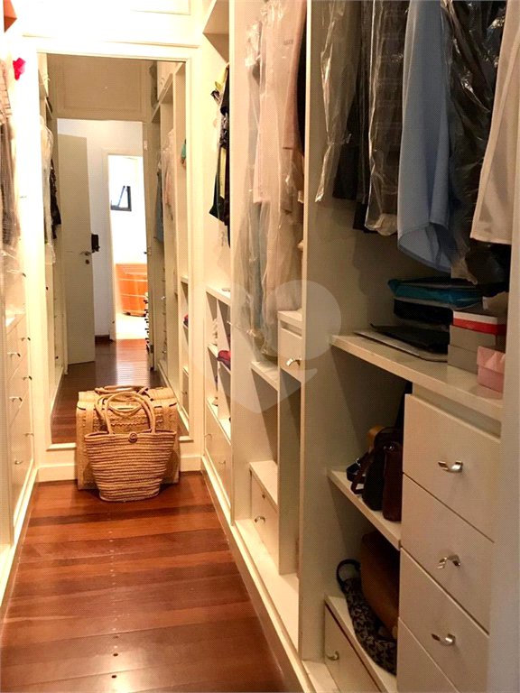 Apartamento à venda com 3 suítes em Vila Mariana, São Paulo, SP