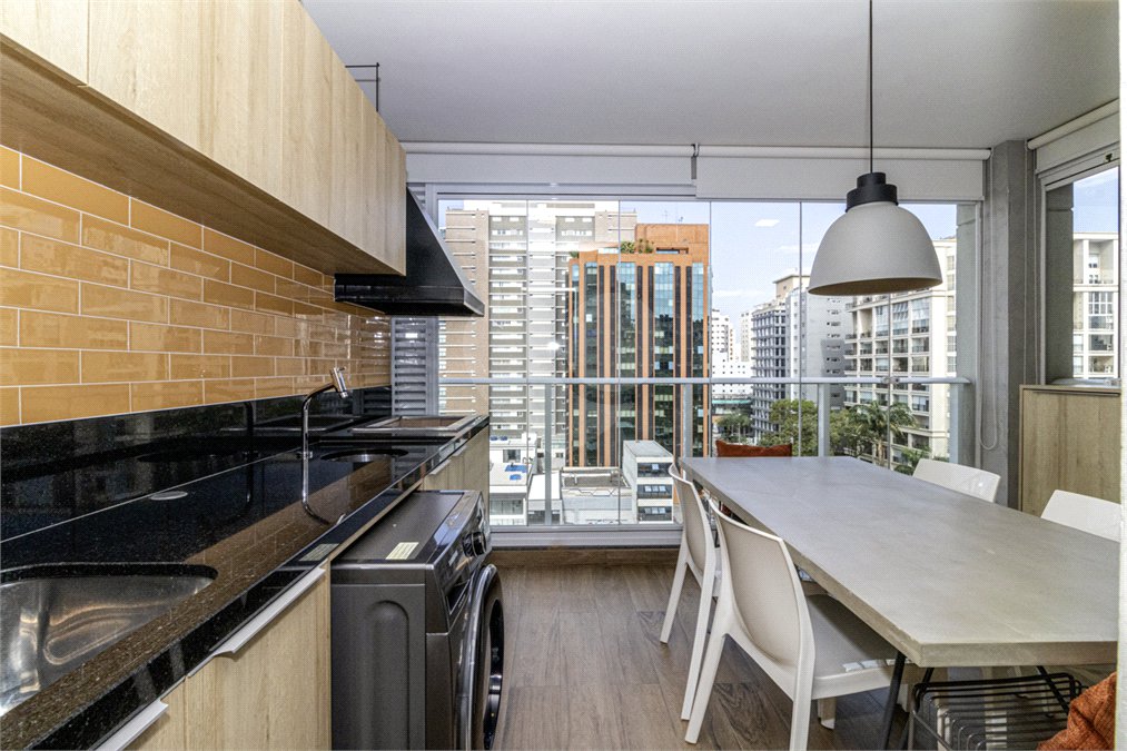 Apartamento para alugar com 1 suíte em Indianópolis, São Paulo, SP