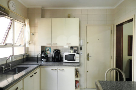 Apartamento à venda com 3 quartos, sendo 2 suítes, em Jardim Sumaré, Ribeirão Preto, SP