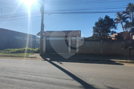 Chácara à venda com 3 quartos, sendo 1 suíte, no Centro, Nazaré Paulista, SP