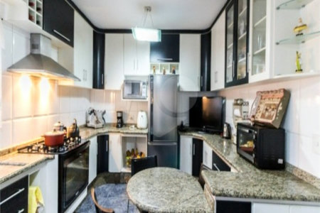 Casa à venda ou para alugar com 5 quartos, sendo 3 suítes, em Independência, São Bernardo do Campo, SP