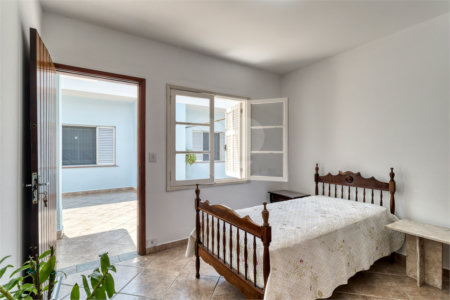 Casa Térrea à venda com 3 quartos, sendo 1 suíte,  em Alto da Boa Vista, São Paulo, SP