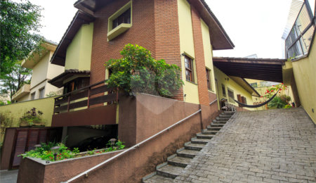Casa Térrea à venda com 4 quartos, sendo 3 suítes,  em Jardim Marajoara, São Paulo, SP