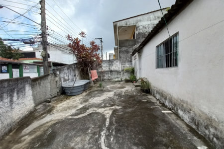 Casa de 292m² de terreno à venda - Vila Pirajussara