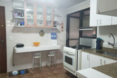 Apartamento à venda com 3 quartos, sendo 1 suíte, em Santo Amaro, São Paulo, SP