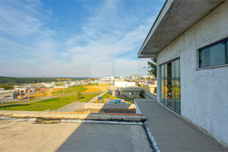 Casa à venda com 3 quartos, sendo 1 suíte, no condomínio Residencial Fazenda Alta Vista, Salto de Pirapora - SP