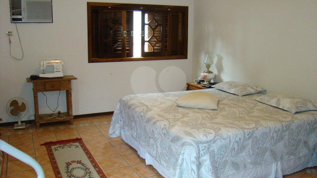 Sobrado à venda com 4 quartos, sendo 2 suítes,  em Alto da Boa Vista, São Paulo, SP