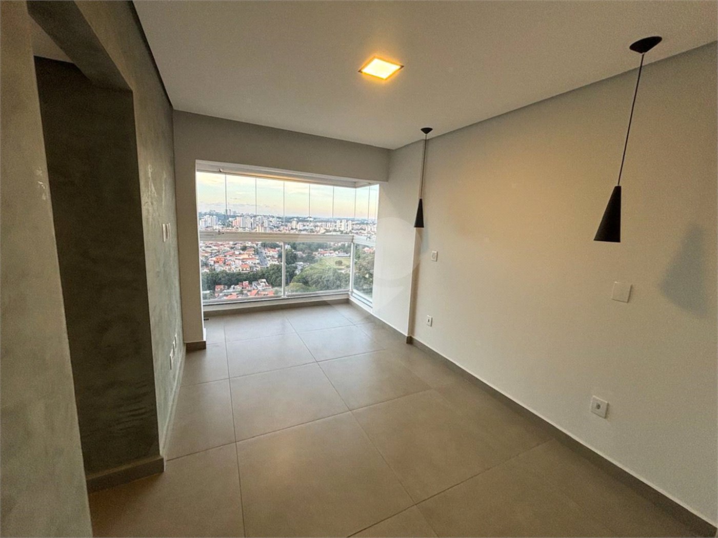 Apartamento à venda com 2 quartos, sendo 1 suíte, em Vila Hortência, Sorocaba, SP