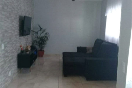 Casa à venda com 4 quartos, sendo 1 suíte,  em Parque Santa Rosa, Suzano, SP