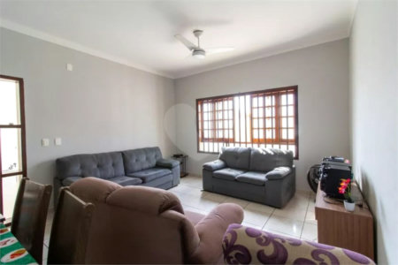 Casa à venda com 4 quartos, sendo 2 suítes, em Parque Industrial, Campinas, SP
