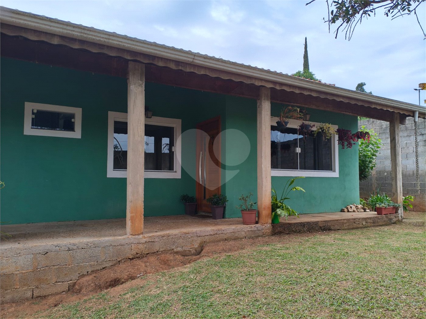 Casa à venda com 2 quartos em Chácaras Santa Martha, Várzea Paulista, SP