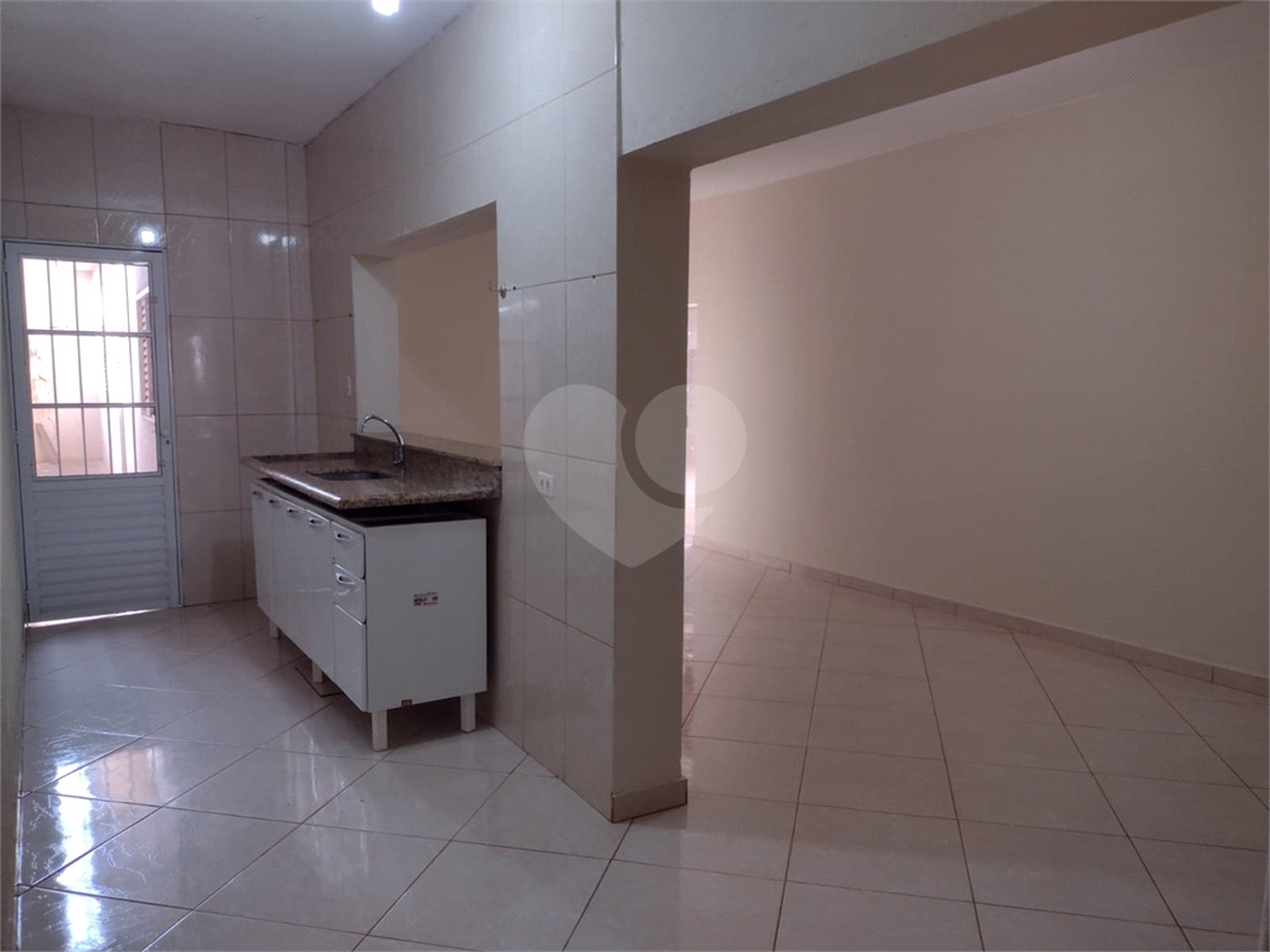 Casa à venda com 2 quartos, sendo 1 suíte, em Santa Eudóxia, São Carlos, SP