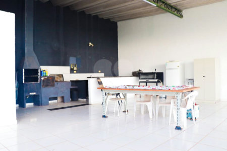Casa à venda com 3 quartos, sendo 1 suíte,  no condomínio Conjunto Vila- Loteamento Vitória Régia, Atibaia - SP