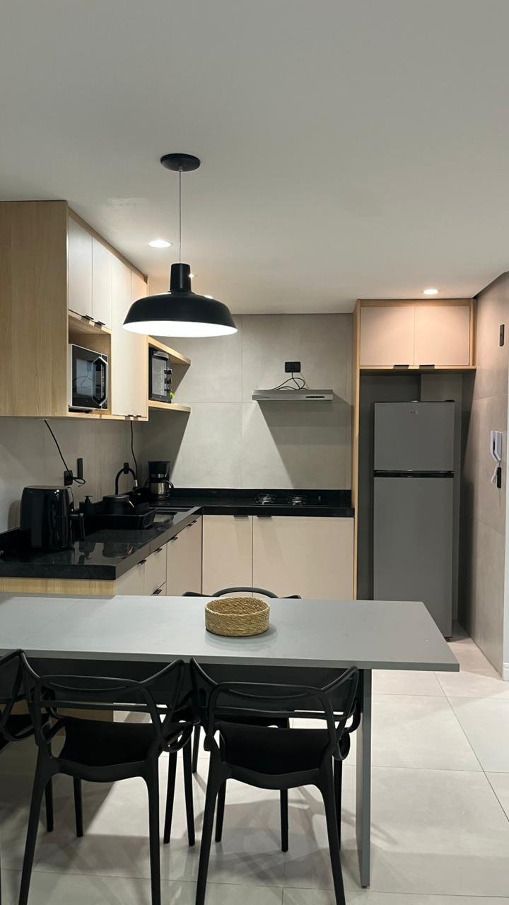 Apartamento à venda com 1 suíte em Caiçara, Praia Grande, SP