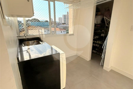 Apartamento à venda com 3 quartos, sendo 1 suíte,  em Parque Santana, Mogi das Cruzes, SP