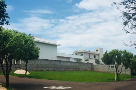 Terreno à venda em Residencial Portal dos Oitis, Araraquara, SP
