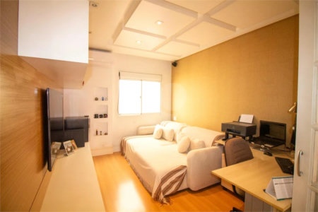 Casa à venda com 4 quartos, sendo 3 suítes, no condomínio Residencial Sans Souci, São Paulo - SP