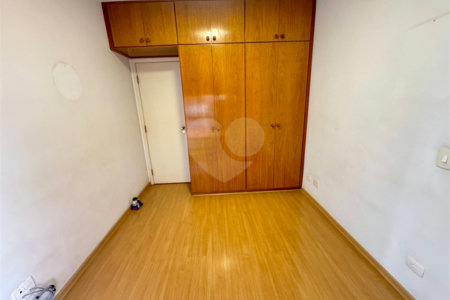 Apartamento à venda com 4 quartos, sendo 2 suítes,  em Pinheiros, São Paulo, SP