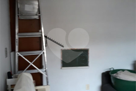 Casa à venda com 2 quartos, sendo 1 suíte,  em Vila Anastácio, São Paulo, SP