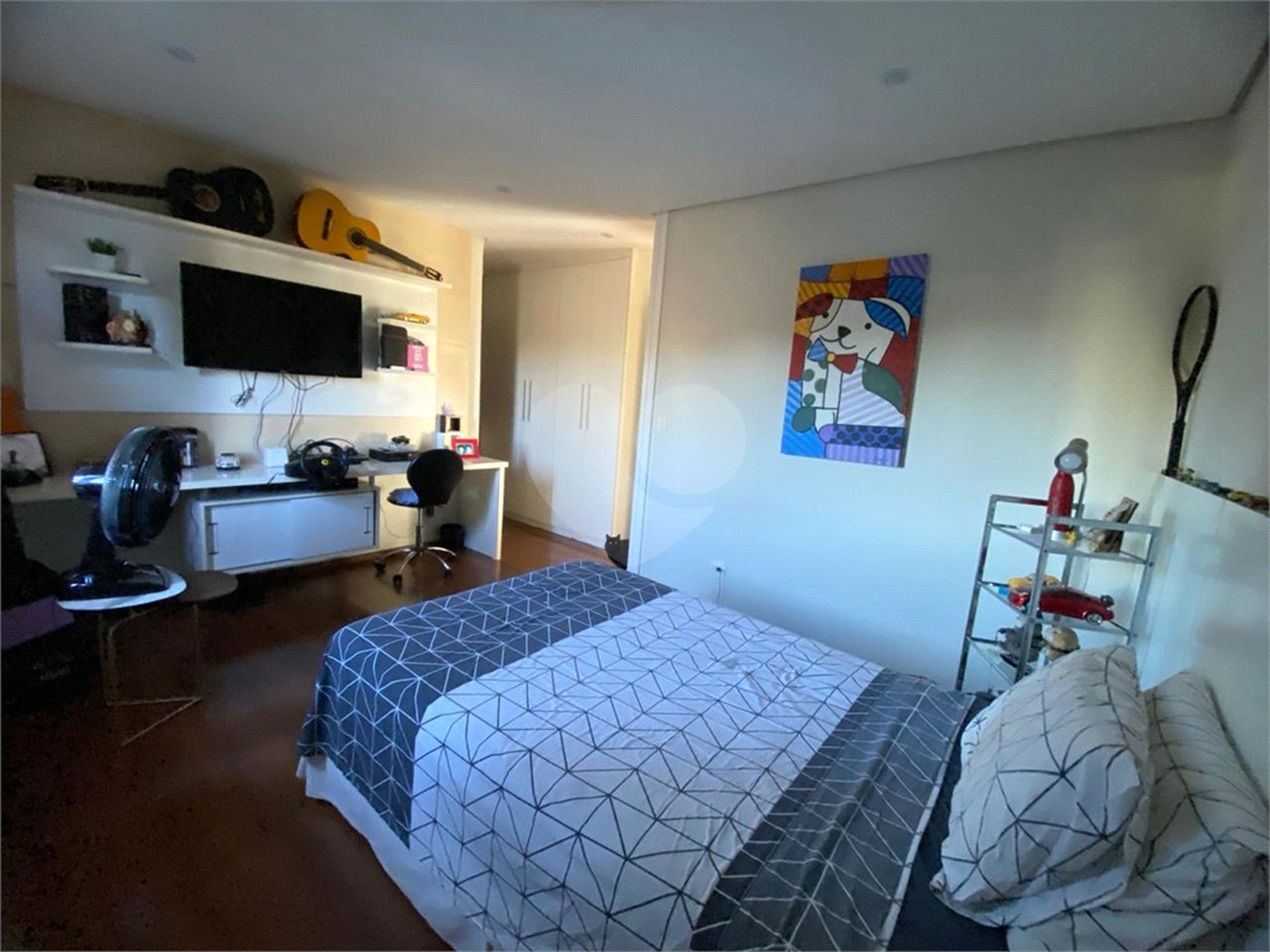 Sobrado à venda com 5 quartos, sendo 3 suítes, em Tremembé, São Paulo, SP