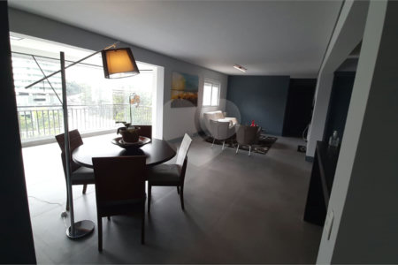 Apartamento à venda com 2 suítes em Jardim Caboré, São Paulo, SP