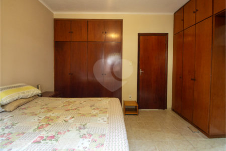 Casa à venda com 3 quartos, sendo 1 suíte, em Chácara Inglesa, São Paulo, SP